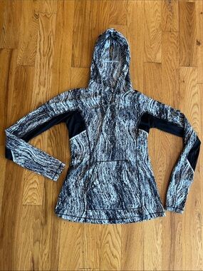 Women's Lululemon Runbeam Hoodie Black & White Size 2